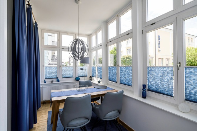 Ferienwohnung in K&uuml;hlungsborn - Ostsee-Domizil Sandburg - Wintergarten, Essbereich