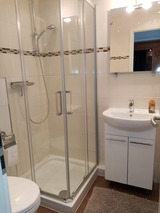 Ferienwohnung in Sierksdorf - Meerblick-Ferienwohnung - Haus A / App. 252 - Badezimmer mit Dusche