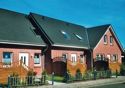 " HAUS ROSI " - Reihenhaus 2 - Strandnah - Ruhig - WLAN - Parkplatz - Grillplatz -Waschmaschine -