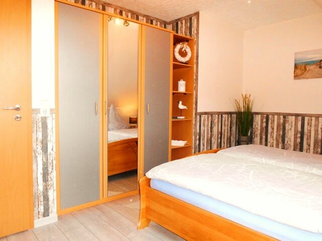 Ferienhaus in Grömitz - " HAUS ROSI " - Reihenhaus 2 - Strandnah - Ruhig - WLAN - Parkplatz - Grillplatz -Waschmaschine - - Bild 12