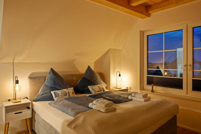 Ferienhaus in Dranske - Rügenzauber Reetdachhaus mit Sauna u. Kamin | Strandnähe | Garten - Bild 17