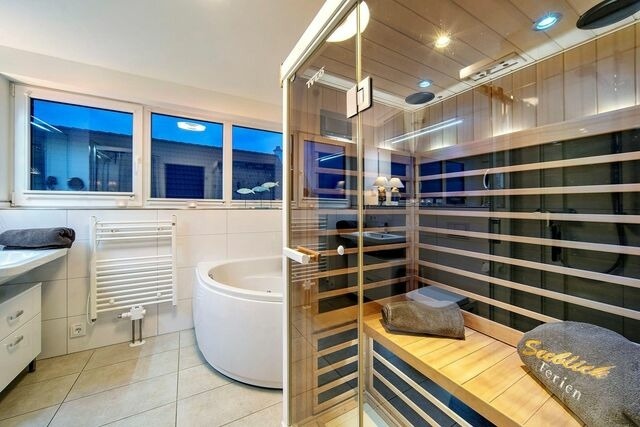 Ferienhaus in Olpenitz - Ferienhaus Boje by Seeblick Ferien ORO, direkte Wasserlage,Sauna - Bild 24