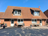Ferienhaus in Fehmarn - Sonnenblume - Bild 1