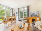 Ferienhaus in Garz - Ferienhaus Rügenbrise mit Seeblick direkt am Wasser - Bild 1