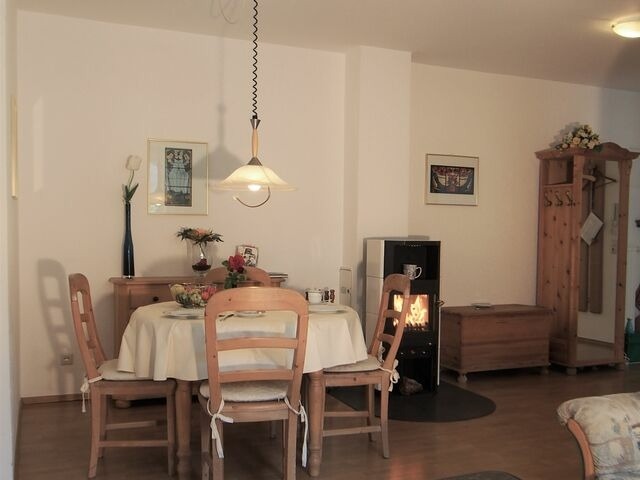 Ferienwohnung in Ostseeheilbad Zingst - Birkmaase 12 - Kapitänshaus Jacqueline 4-Sterne Komfort FeWo im EG links - Bild 4